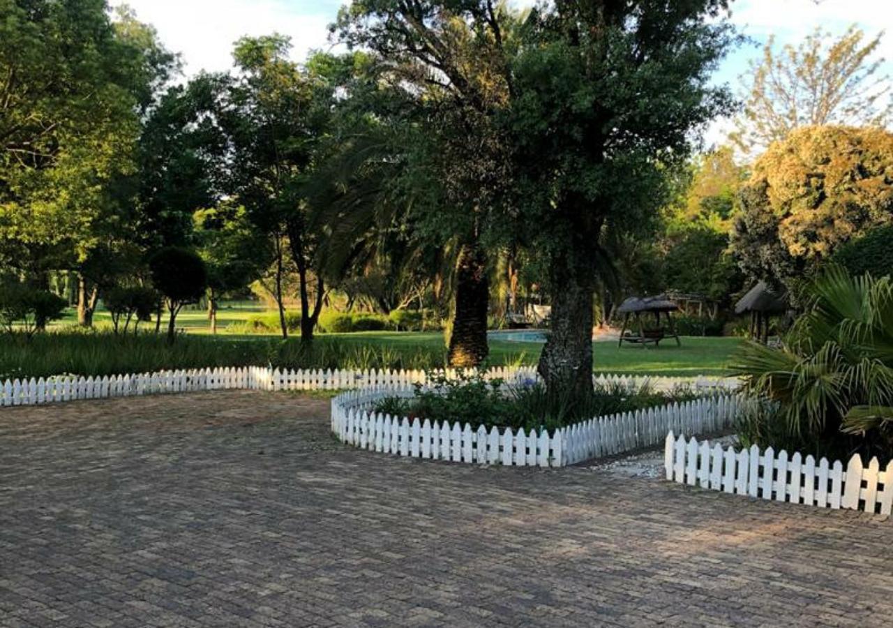 Weeping Willow Midrand Εξωτερικό φωτογραφία